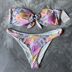 Dippin daisy's swimsuit set